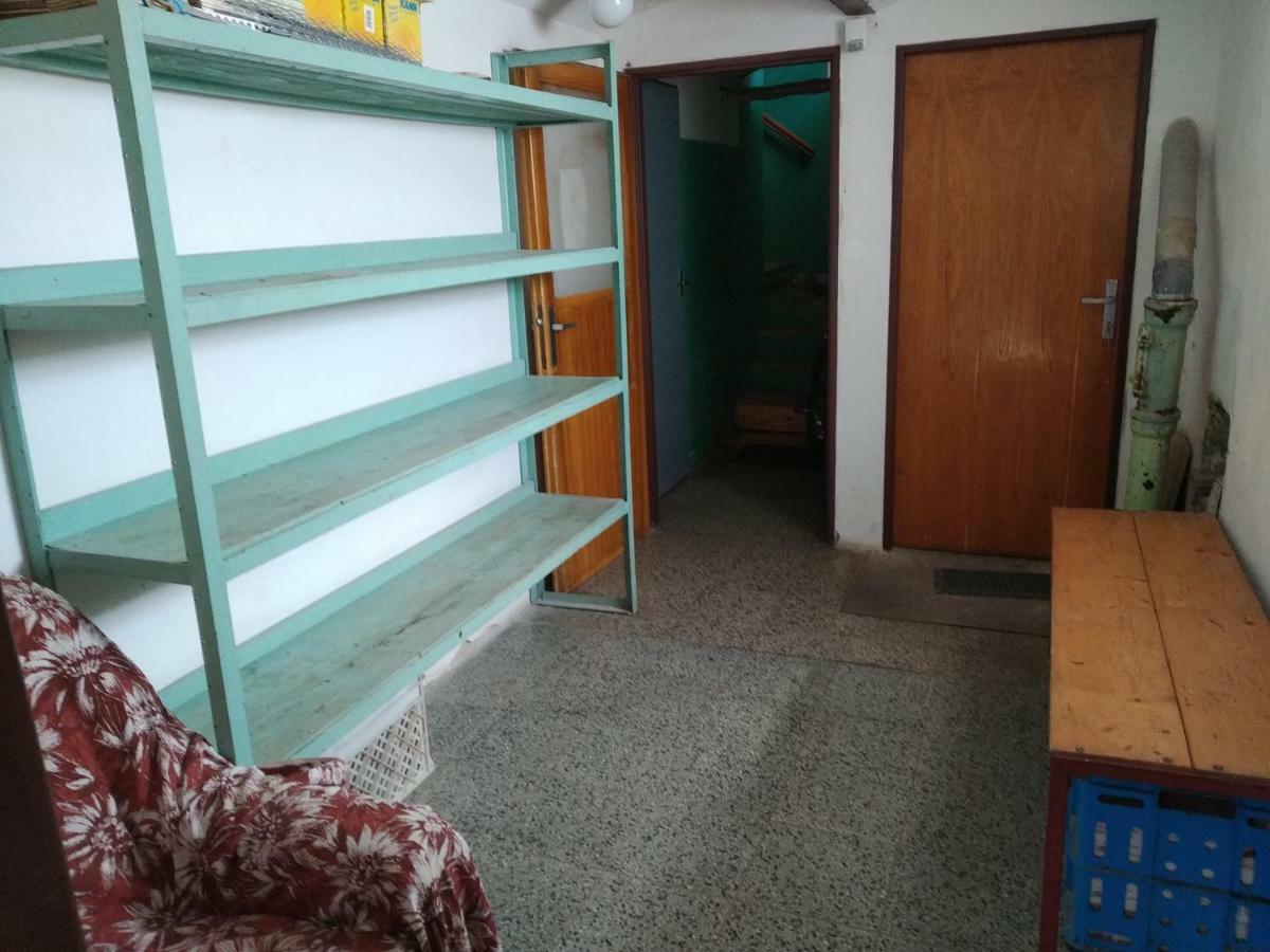 Apartmany Pohoraly โรกีนีซ นัด ยีเซอโร ภายนอก รูปภาพ